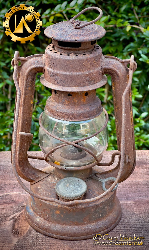 Rusty Lantern - Lantern-Restoration - The Steam Tent Co-operative. © Gary Waidson - www.Steamtent.uk